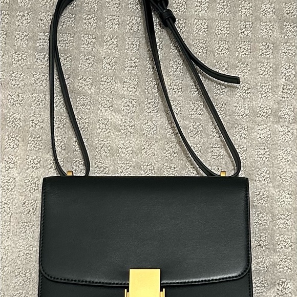 Quince Italian leather box shoulder bag - Picture 3 of 11